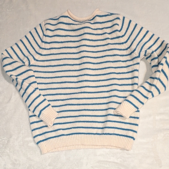 Striped Long Sleeve Top - Picture 5 of 9